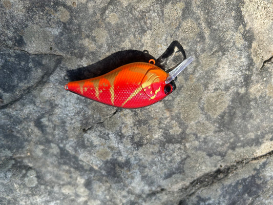 Red craw 2.5 square bill